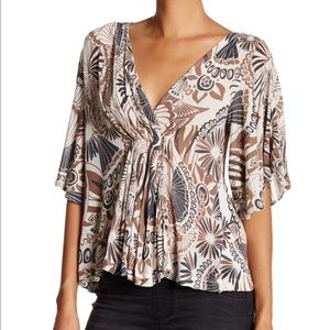 NWT Free people boho vneck top “amour” in ivory!